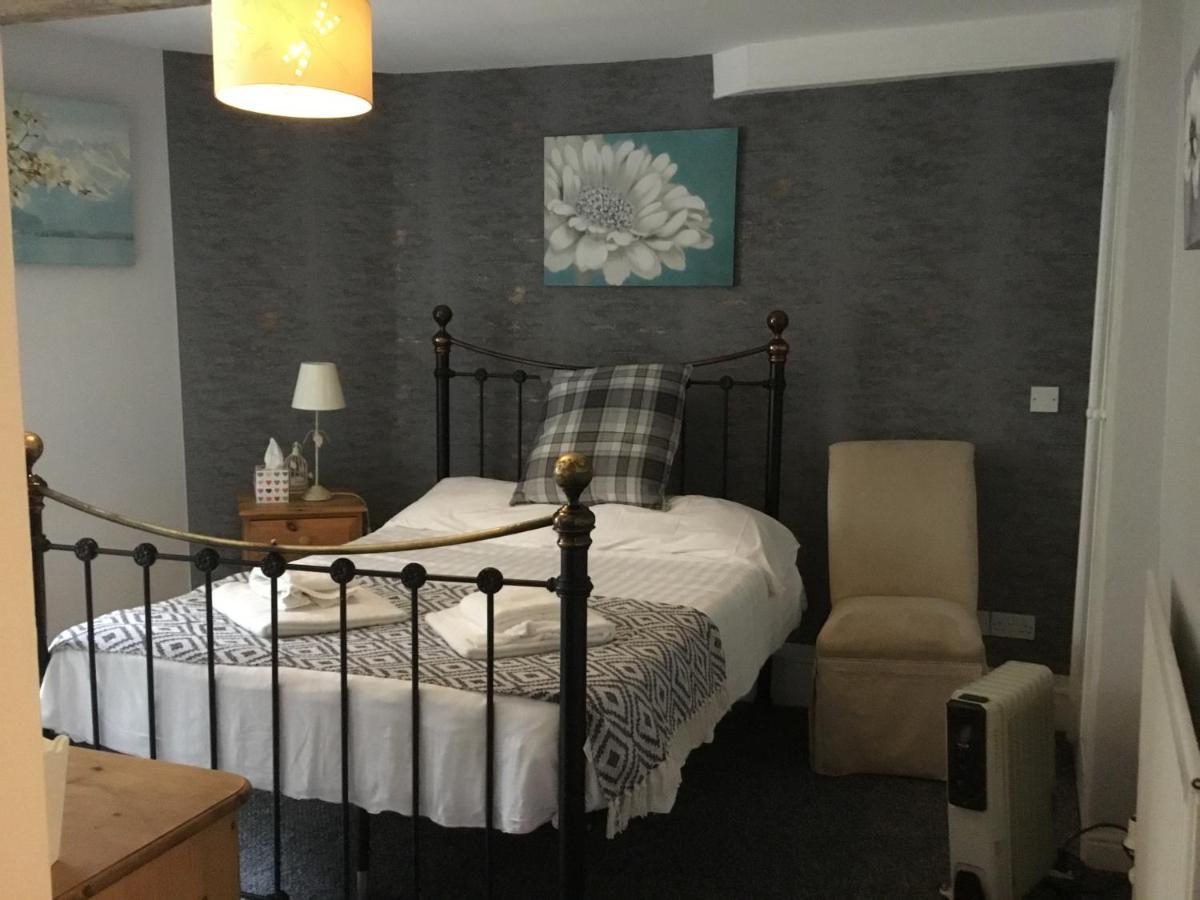 Kings Arms Hotel Reeth Extérieur photo
